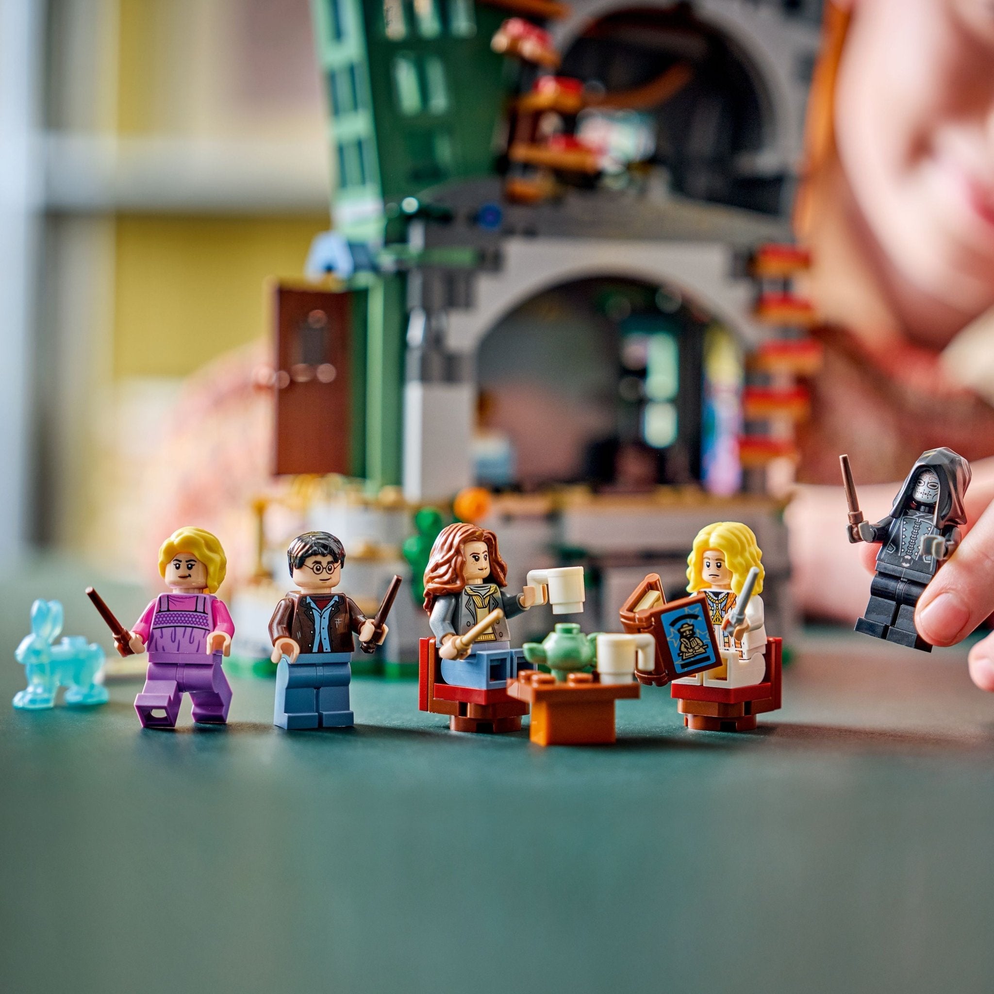 LEGO® Harry Potter LEGO® Luna Lovegood’s House 76467 - Image 4