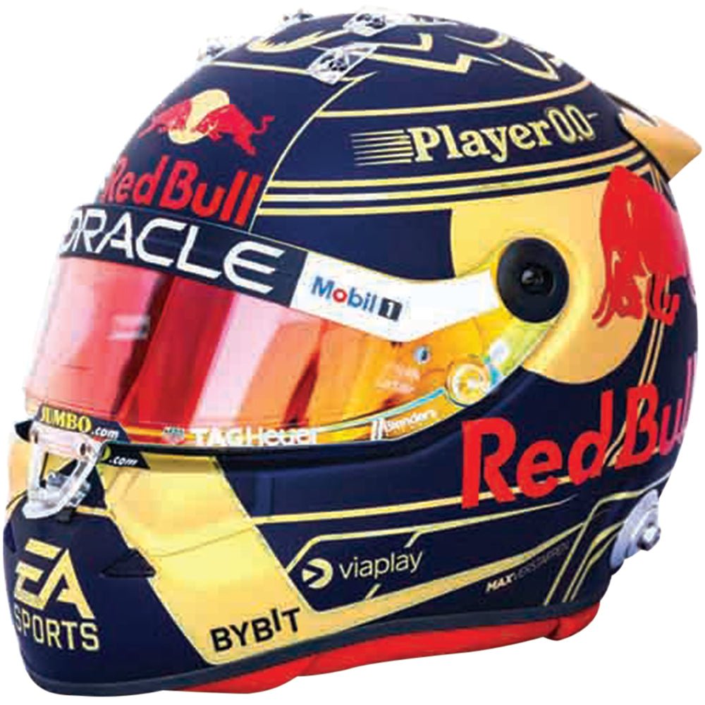 Maisto Diecast Maisto 1:18 Red Bull Racing w/Helmet (Verstappen) - Image 3