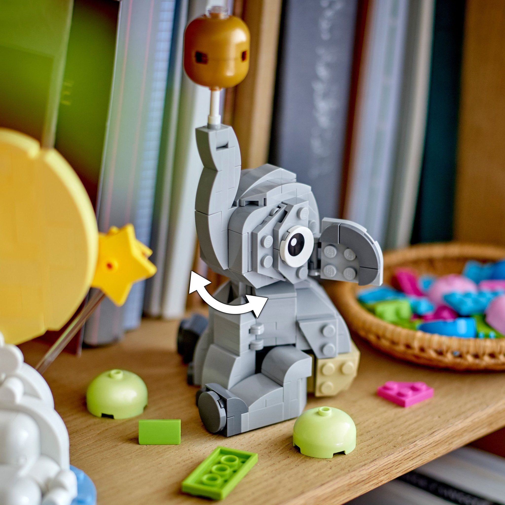 LEGO® Baby Elephant in the Sky Building Set 40814 - Image 7
