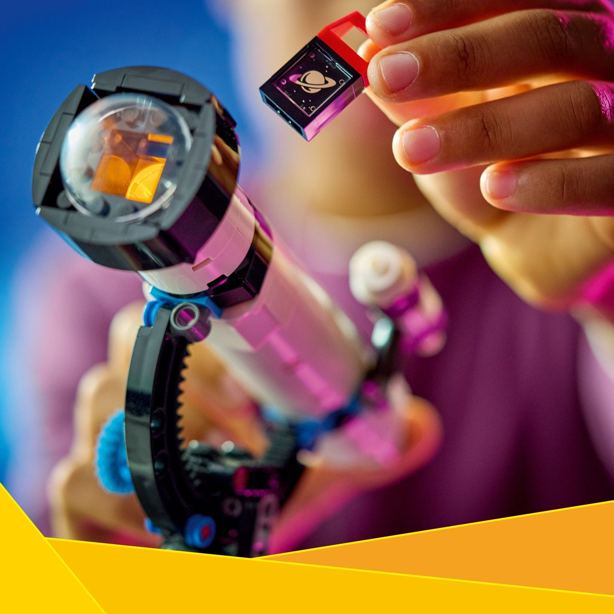 LEGO® Creator LEGO® Space Exploration Telescope 31378 - Image 5